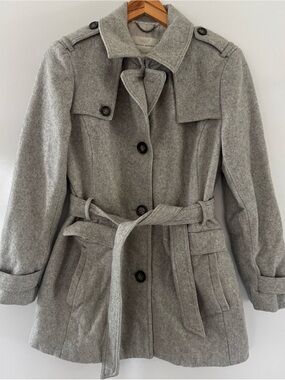 Banana Republic Women's Coat Size Large Gray Belted Wool Button Up Peacoat